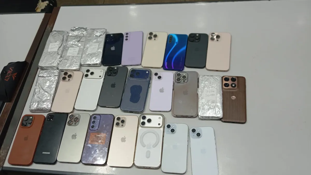 Em Brumado, polícia intercepta suspeito de furtos em show de Gusttavo Lima e recupera 32 celulares