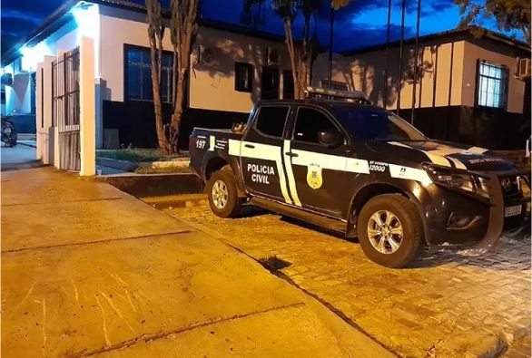 Mulher é alvejada por criminosos que invadiram sua casa em Brumado