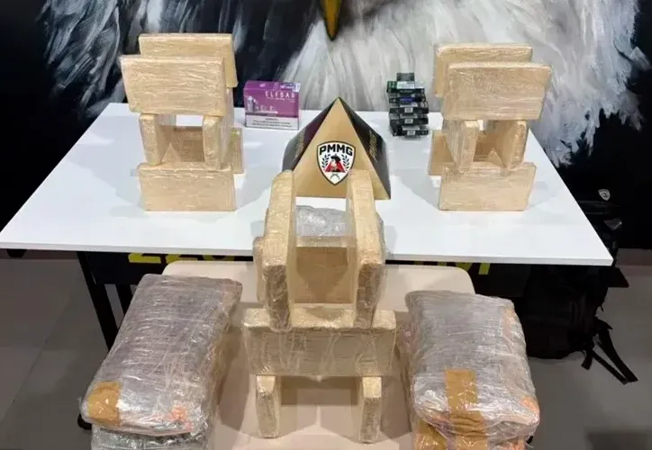 Dois jovens de Brumado são presos com quase 20 kg de drogas em operação da PMMG em Minas Gerais