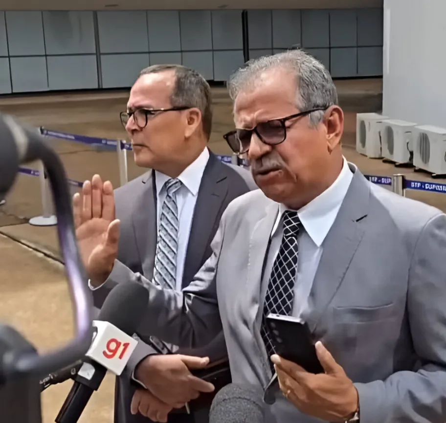 Advogado provoca tumulto no STF é detido durante julgamento de Bolsonaro