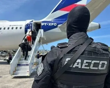 Líderes de facções na Bahia são transferidos para presídios federais de segurança máxima