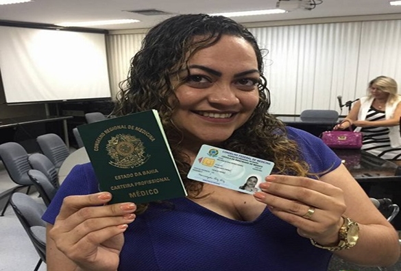 Médica cubana Maurisleydis Pérez consegue registro no CRM