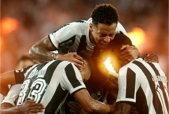 Vitória perde para o Botafogo no Rio de Janeiro