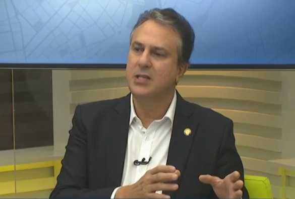 MEC deve autorizar vagas para cursos de medicina só onde faltam médicos, diz ministro