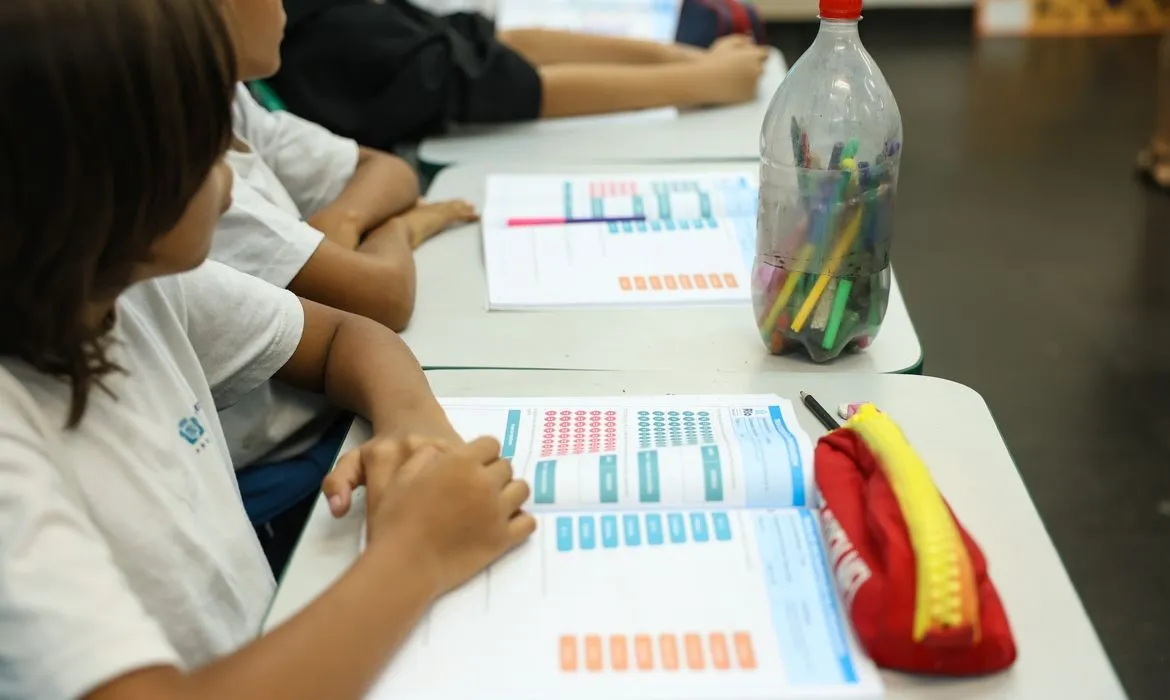 Nova lei amplia apoio à formação de futuros professores por meio do Pibid