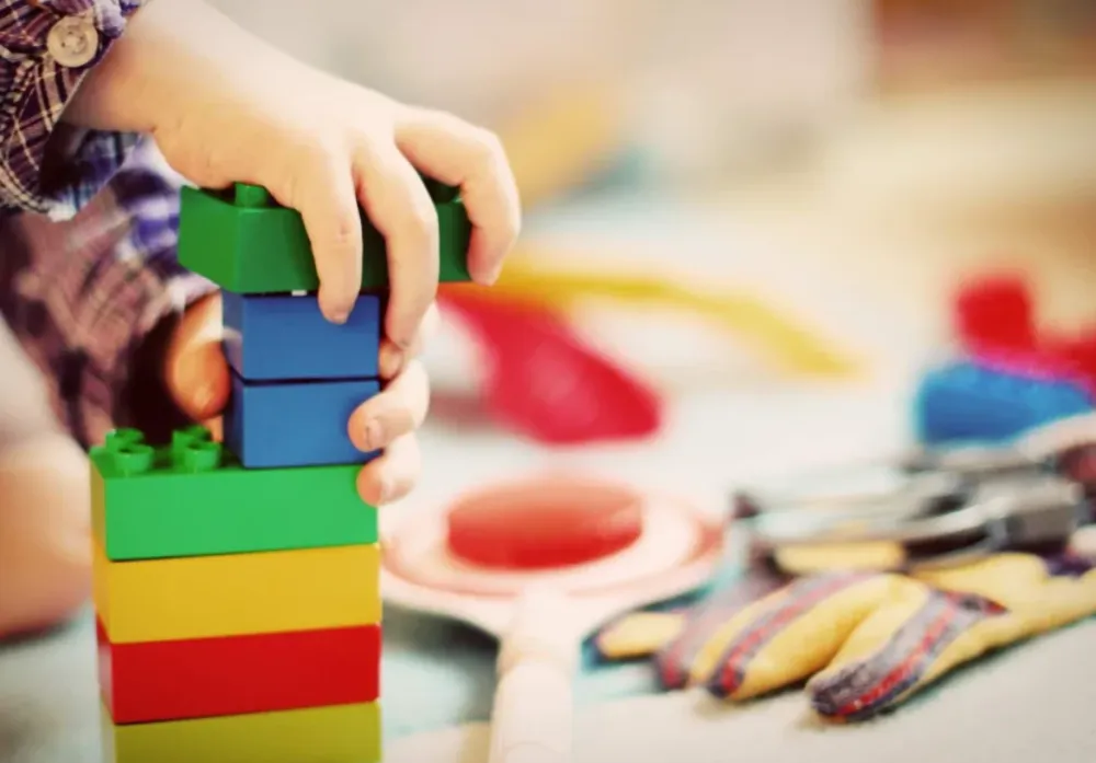 Mulher esquece filha na creche e é presa em Brumado