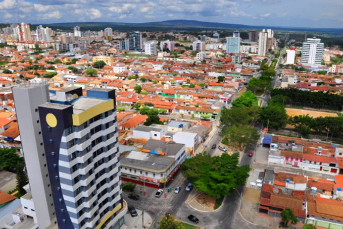 Governo da Bahia estuda expansão de infraestrutura em Vitória da Conquista