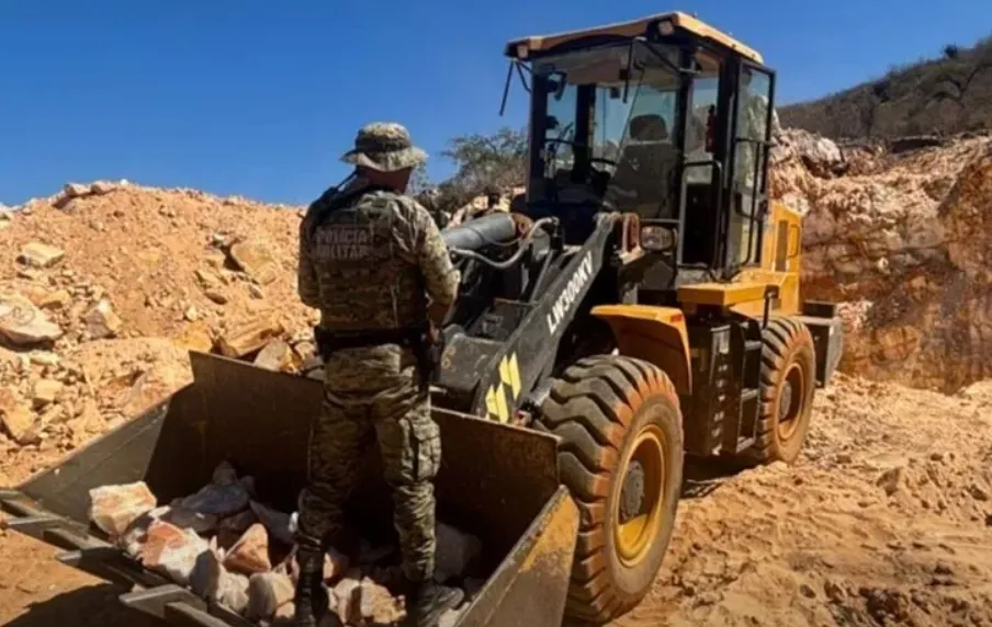 Explosivos e 60 toneladas de quartzo ilegal são apreendidos em Oliveira dos Brejinhos