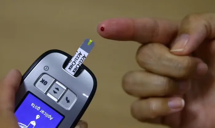 Pesquisa aponta impacto emocional do diabetes e defesa por mais tecnologia no tratamento