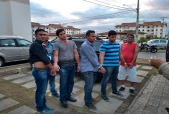 Seis ciganos são presos em Conquista com armas, e 290 mil reais em cheques