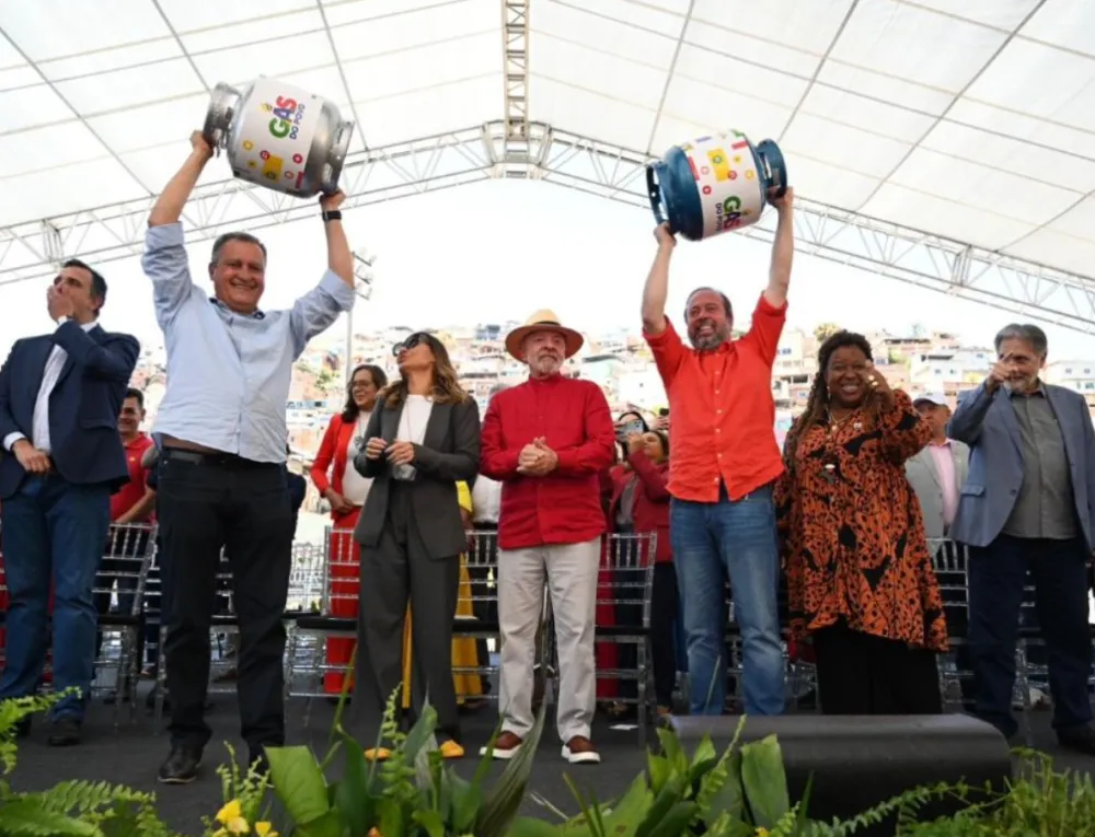 Governo lança programa Gás do Povo para garantir botijão gratuito