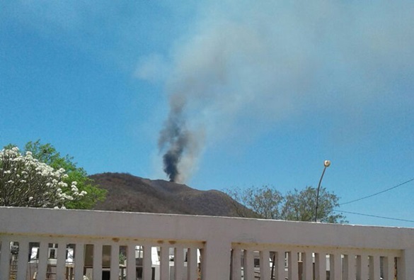 Incêndio atinge serra de Ibiajara em Rio do Pires