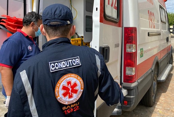 Jovem coloca fogo no próprio corpo por ciúmes do namorado em Dom Basílio