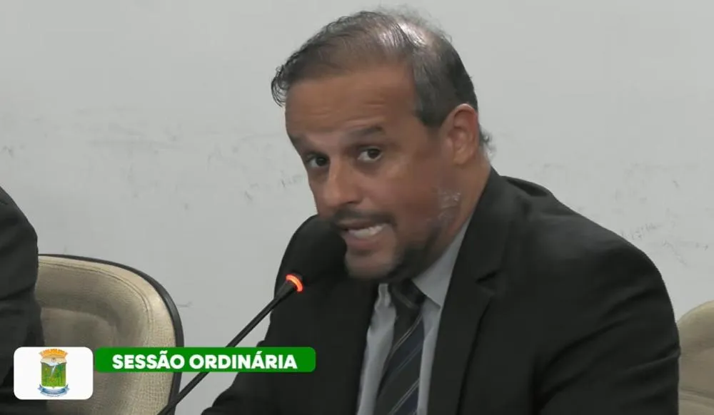 Vereador Batata critica possível salário de contratações temporárias da Prefeitura de Livramento