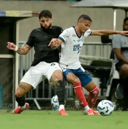 Bahia e Corinthians empatam em jogo de abertura do Brasileirão