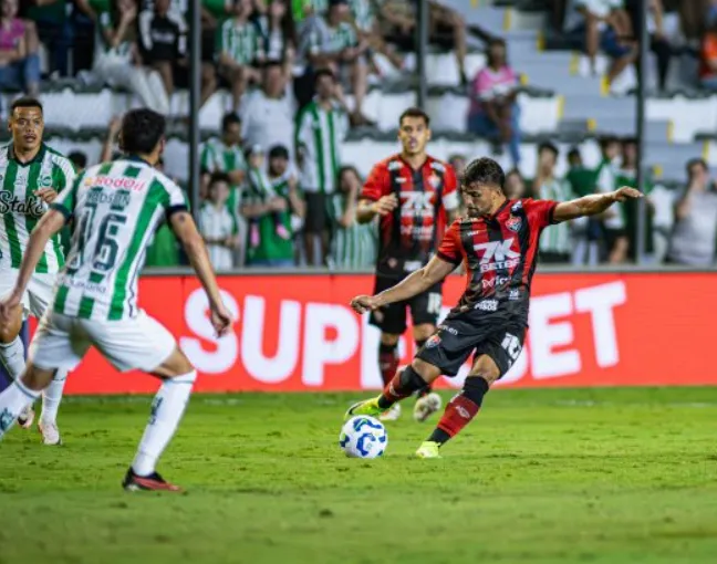 Vitória perde para o Juventude em estreia pelo Brasileirão