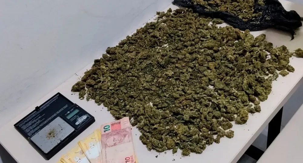 Polícia Militar apreende entorpecentes em Vitória da Conquista após perseguição