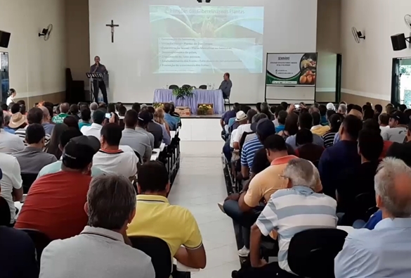 Livramento sedia Seminário Sobre Cultivo de Manga e Maracujá no Vale do Rio Brumado