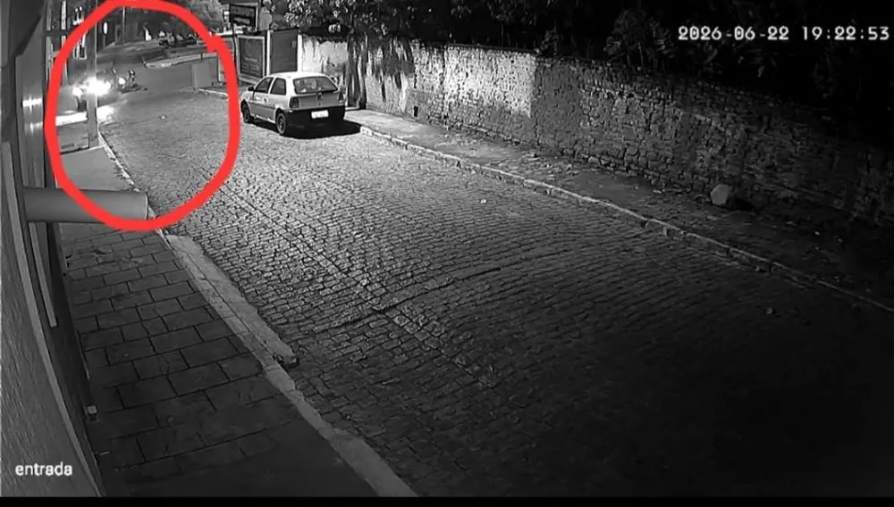 Acidente envolvendo moto e carro de passeio é registrado em Livramento 