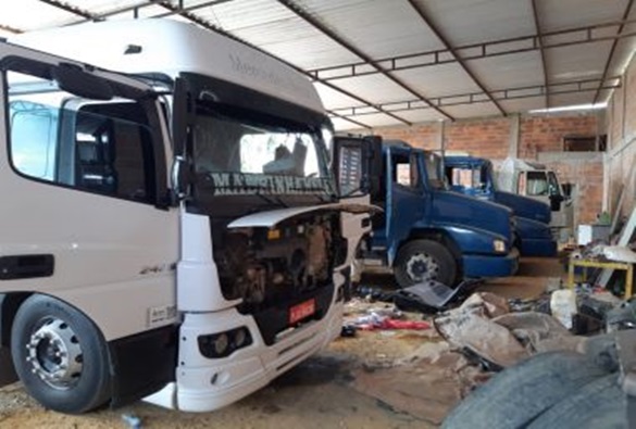 Conquista: Dois homens são presos em ação que desmontou galpão usado para desmanche