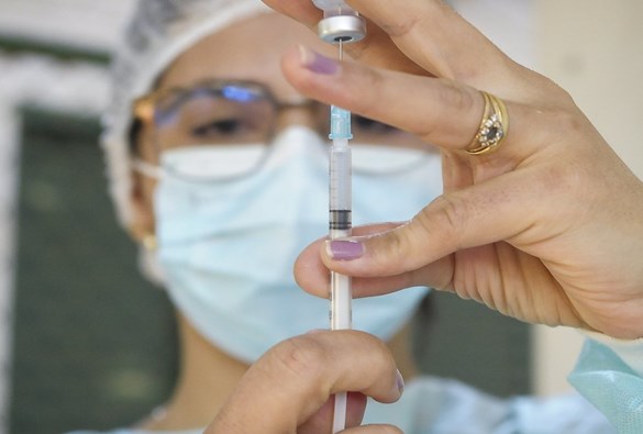 Mais de 1 bilhão de vacinas contra Covid podem ter sido desperdiçadas na pandemia