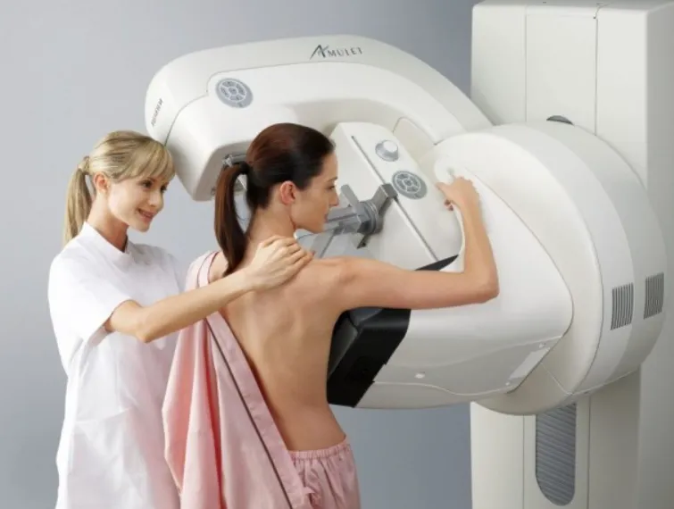Aprovado projeto que garante mamografias ilimitadas para mulheres em grupos de alto risco