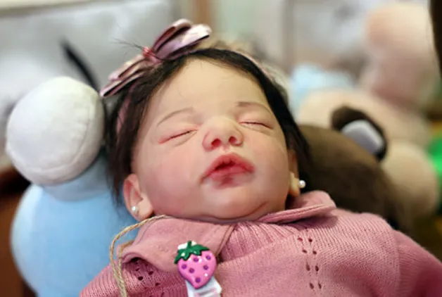 Mulher leva bebê reborn para UPA de Guanambi e solicita atendimento