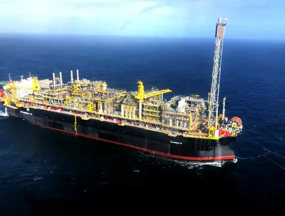 Petrobras descobre novo poço petróleo na Bacia de Santos