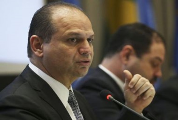 Ministro da Saúde afirma que Brasil tem excesso de hospitais