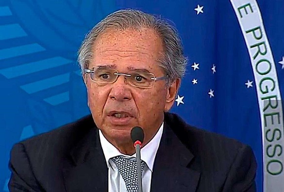 Auxílio emergencial pode ser prorrogado, mas com valor de R$ 200, admite Guedes