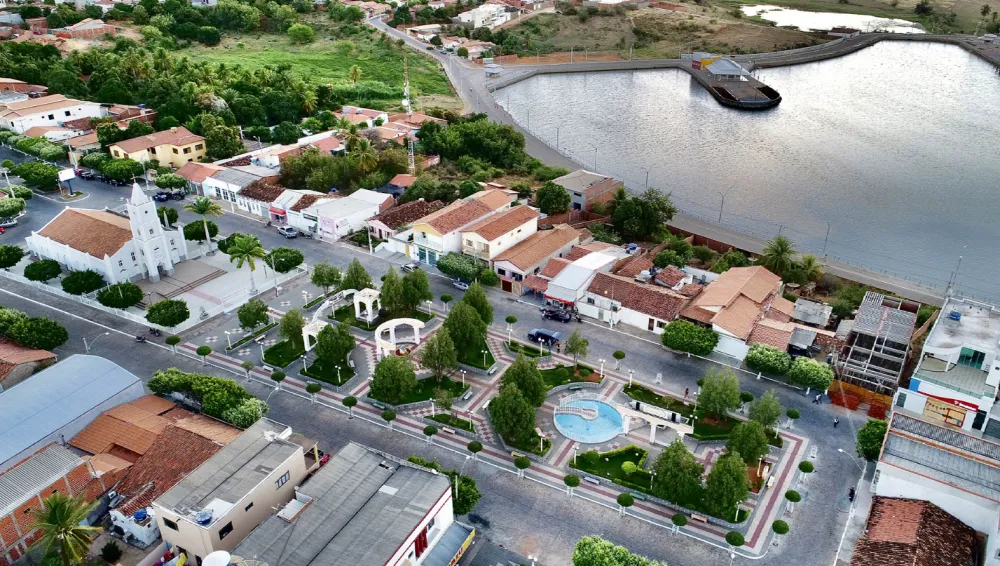 Homem é preso após agredir sobrinha de 8 anos em Candiba