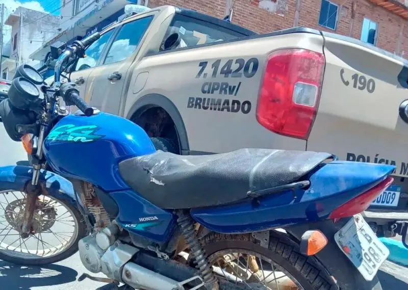 Motocicleta roubada em São Paulo é recuperada em Tanhaçu após abordagem policial