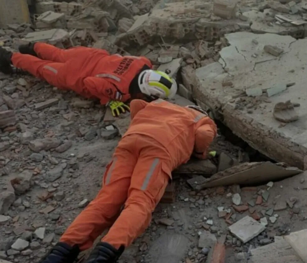 Igreja desaba em Jequié e deixa 14 pessoas feridas