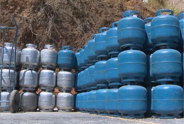 Valor de gás de cozinha tem segundo aumento do ano na Bahia, diz sindicato