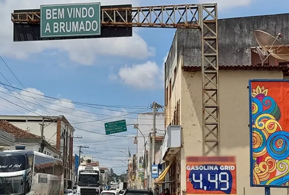 Gasolina chega a R$ 4,49 na cidade de Brumado; Livramento está um real mais cara