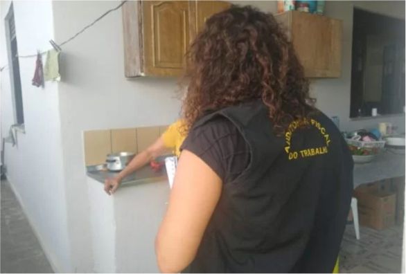 Mulher é resgatada após 34 anos de trabalho escravo na Bahia