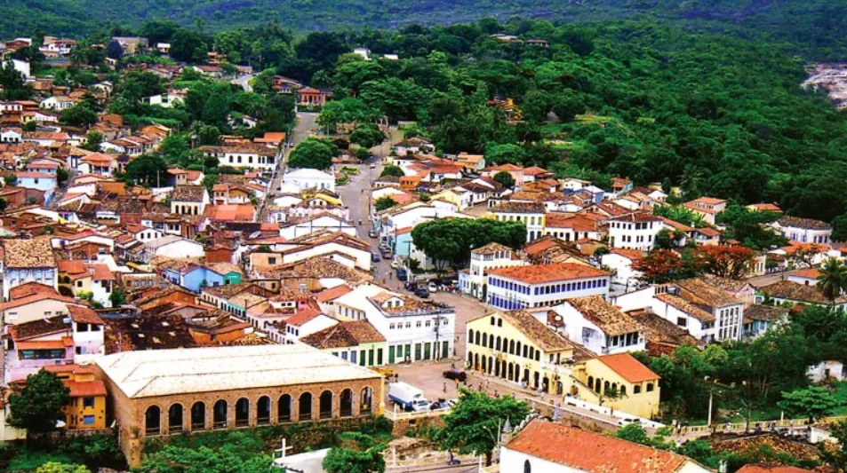 Homem é preso após matar cachorro a golpes de facão em Lençóis