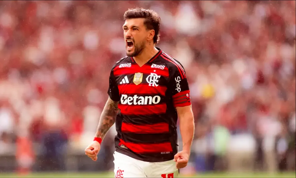 Arrascaeta é escolhido como craque do Prêmio Brasileirão 2025