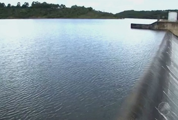  Governador anuncia fim do racionamento de água em Vitória da Conquista