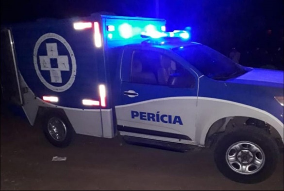 Mãe é baleada e filho de 16 anos é morto a tiros em noite de réveillon