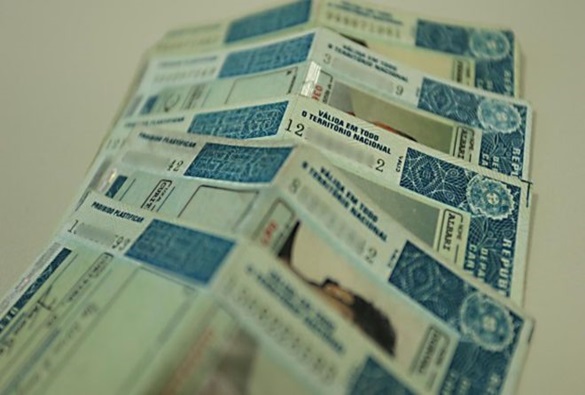 Projeto de lei quer conceder carteira de motorista provisória a jovens maiores de 16 anos