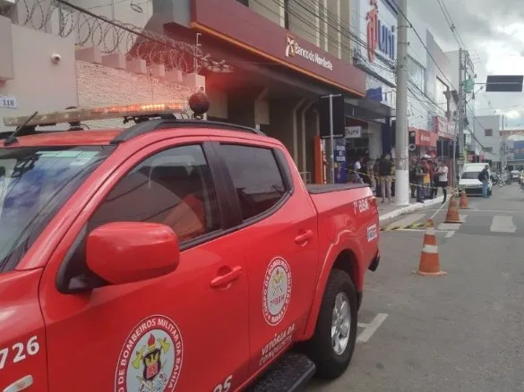 Princípio de incêndio atinge agência do Banco do Nordeste em Brumado