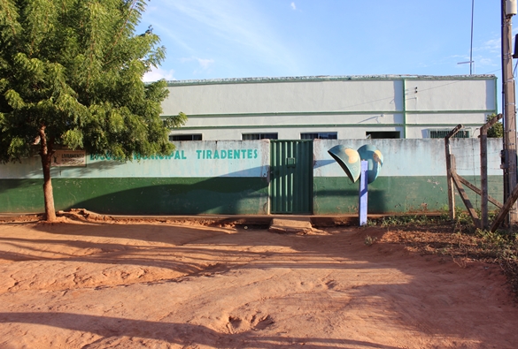 Livramento: Mãe invade escola na tentativa de agredir professora caso foi parar na delegacia