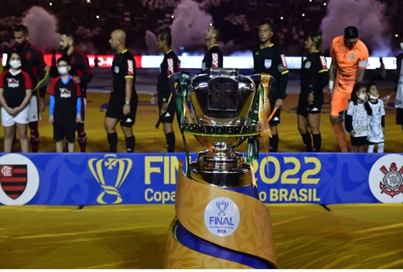 Copa do Brasil: Corinthians e Flamengo empatam em 0 a 0 no 1º jogo da final