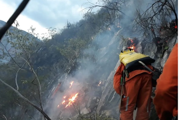 Homem é acionado pela justiça por provocar incêndio em Rio de Contas; incêndio atingiu mais de 1300 hectares em Livramento